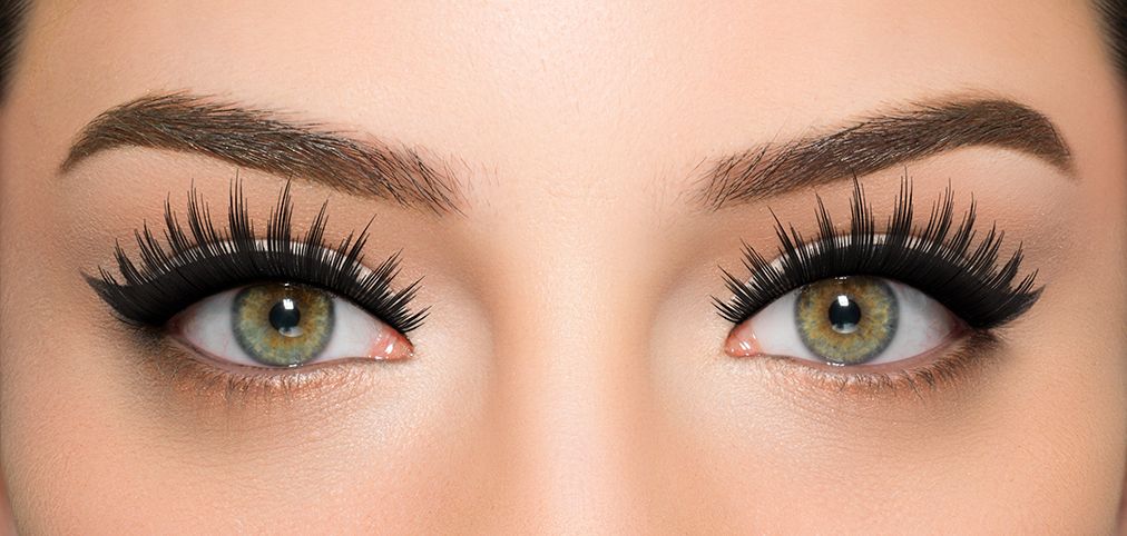 The Lowdown on Faux Eyelashes vs. Mink Lashes