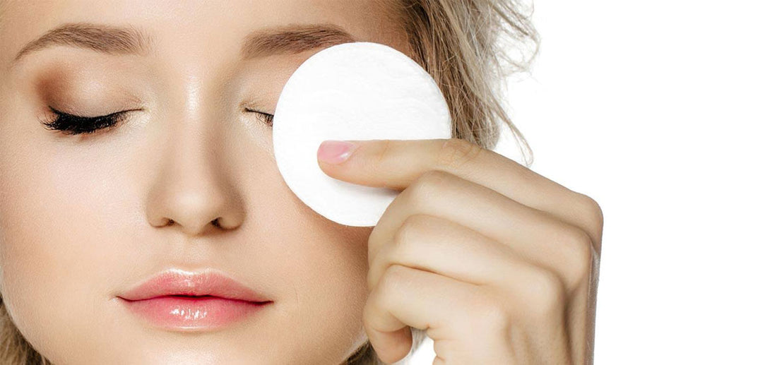 The Importance of Skincare in Achieving a Flawless Eye Makeup Look: Tips for Healthy and Radiant Skin